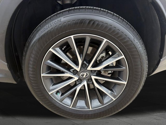 Certified 2025 Lexus NX 250 FWD w/ Towing Package (2000 Lbs) image 23