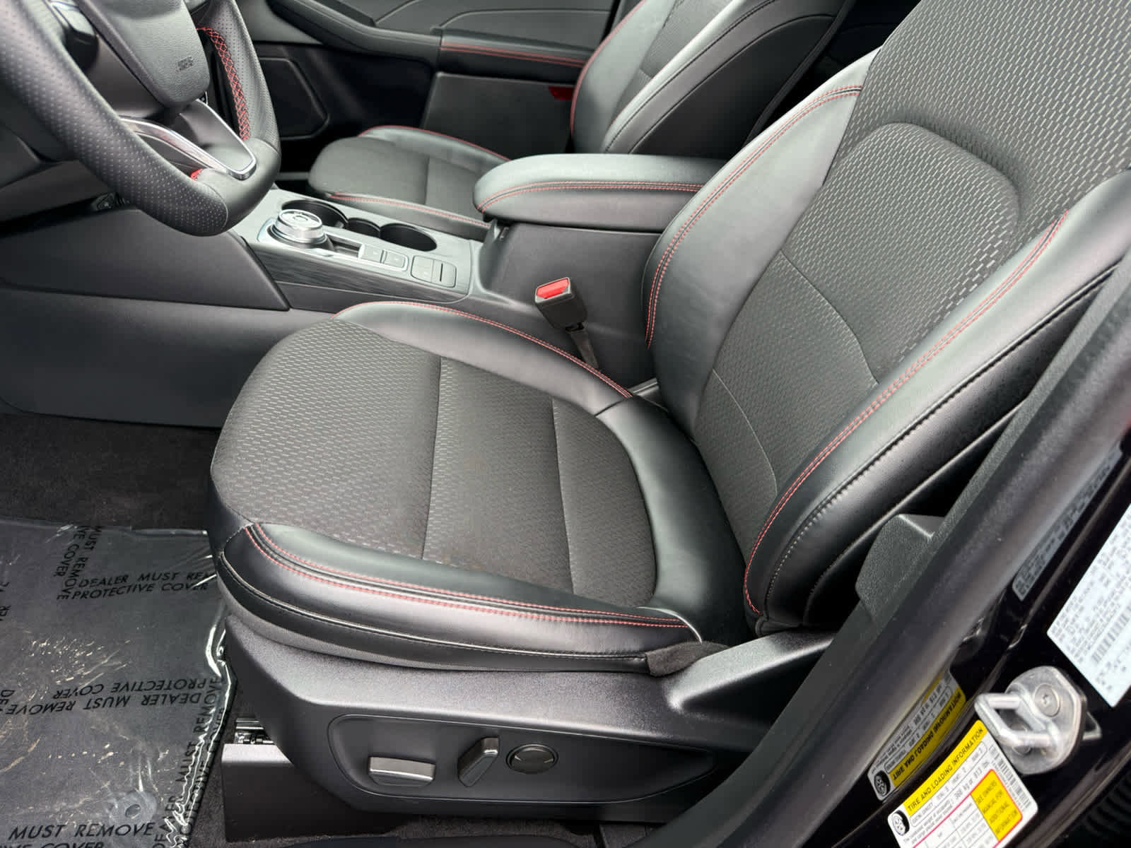 New 2025 Ford Escape ST-Line w/ Equipment Group 301A image 4