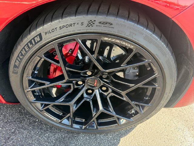 Used 2026 Chevrolet Corvette ZR1 RWD image 24