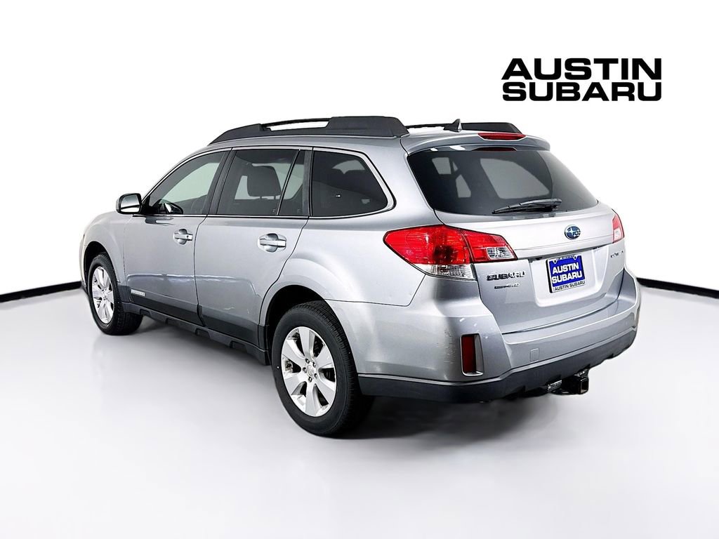 Used 2011 Subaru Outback 2.5i Limited image 5