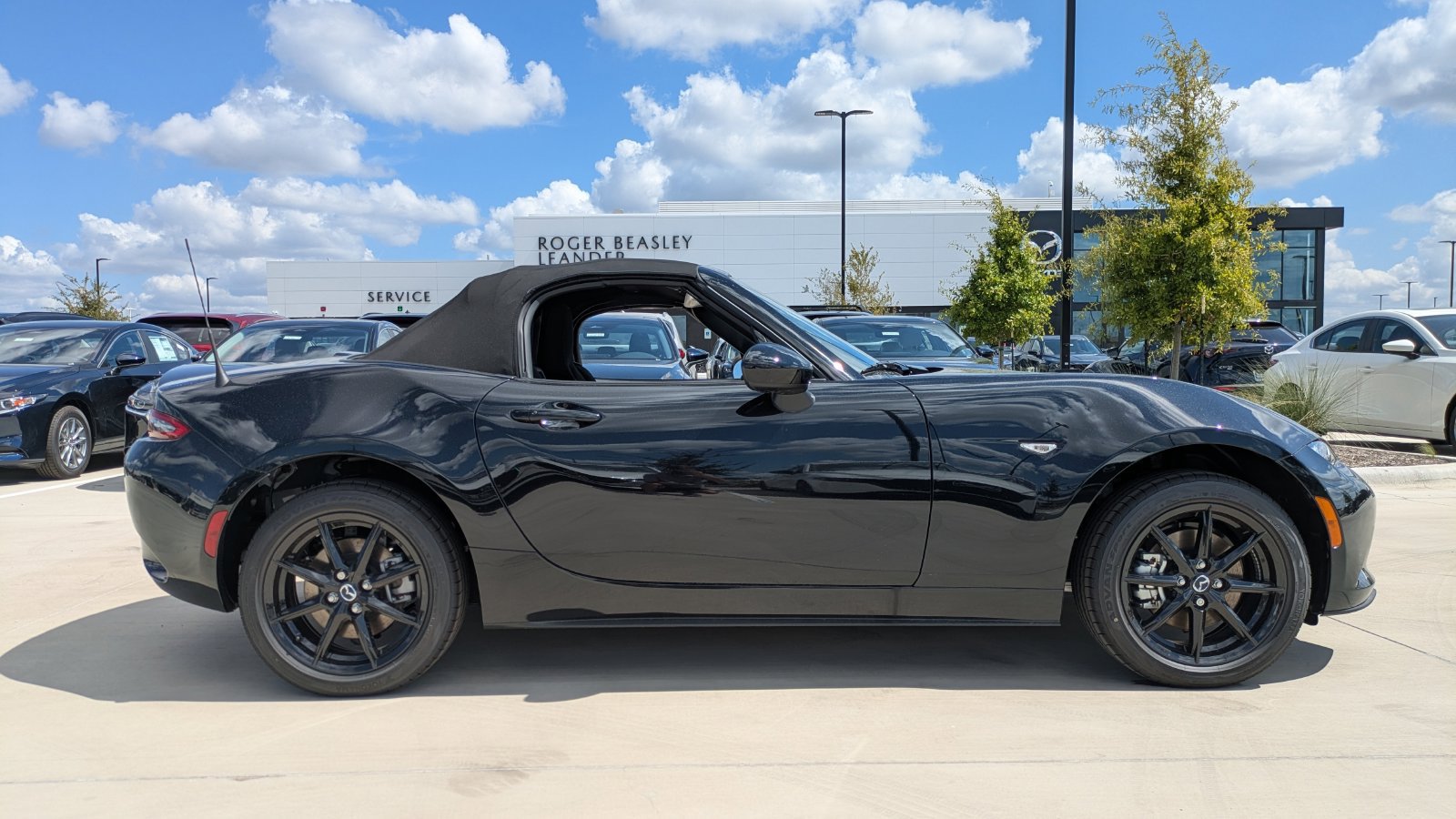 New 2026 MAZDA MX-5 Miata Sport RWD image 9