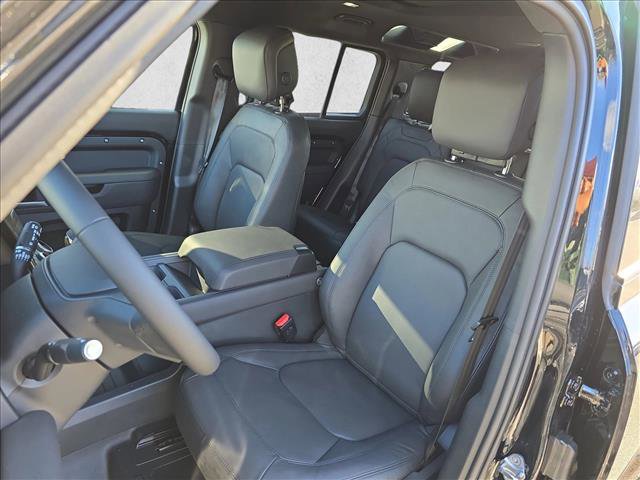New 2026 Land Rover Defender 110 X-Dynamic SE image 15