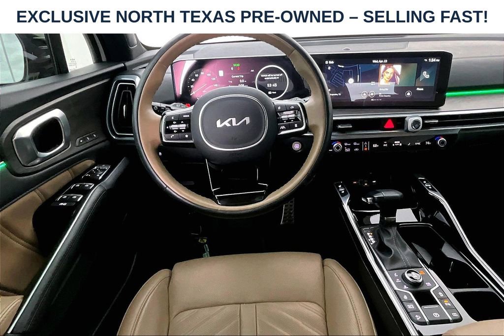 Used 2025 Kia Sorento SX Prestige w/ Olive Brown Leather Package AWD/4WD image 8