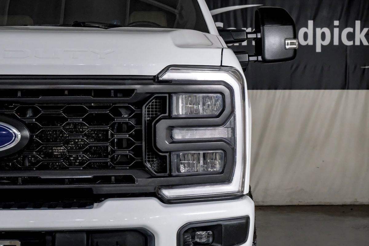 Used 2024 Ford F250 Lariat w/ Sport Appearance Package AWD/4WD image 41