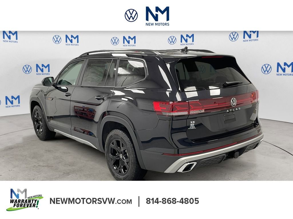 New 2026 Volkswagen Atlas Peak Edition image 2