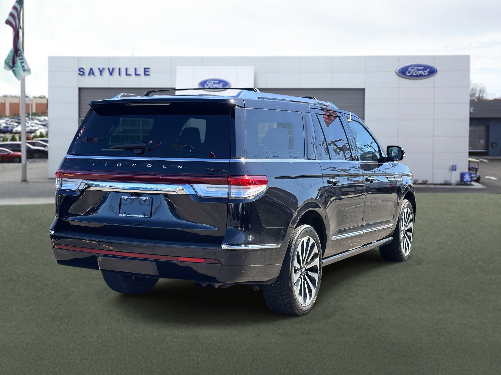 Used 2023 Lincoln Navigator L Reserve image 5