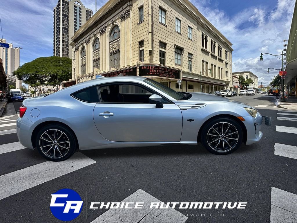 Used 2020 Toyota 86 RWD image 9