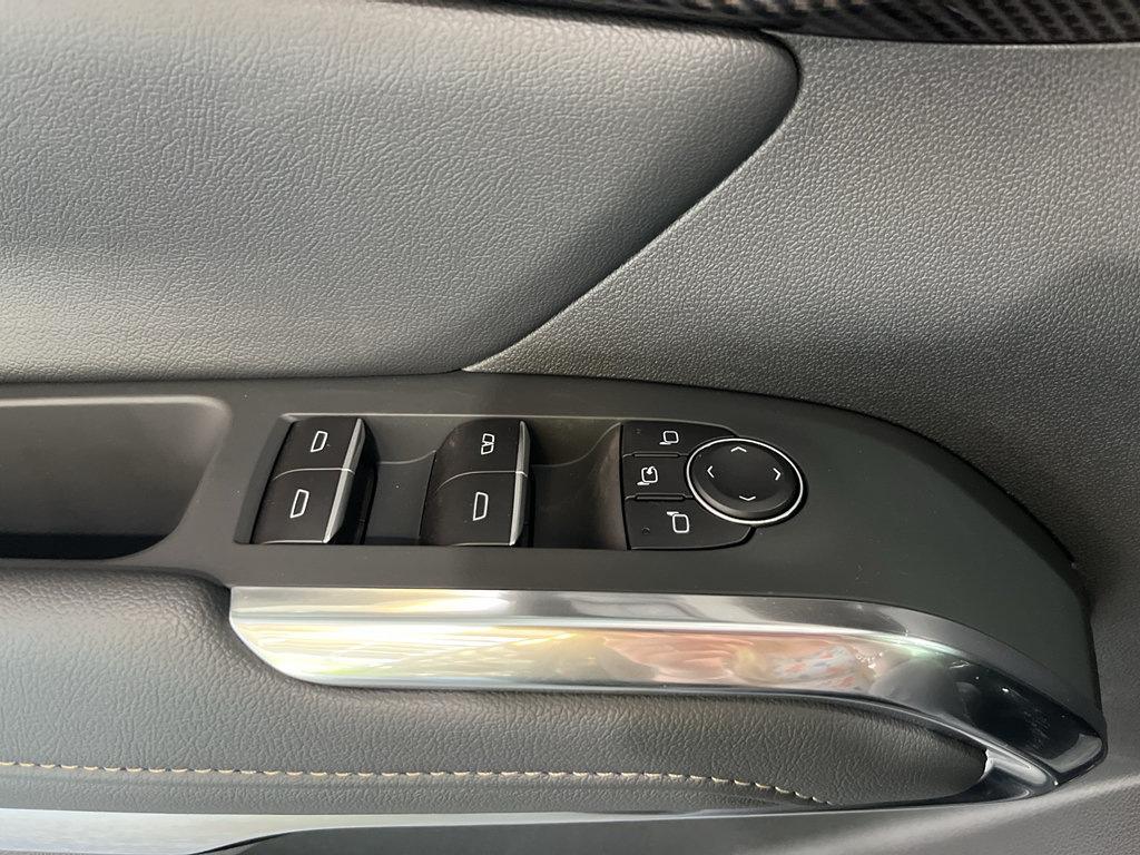 New 2026 Chevrolet Traverse High Country w/ LPO, Floor Liner Package FWD image 30