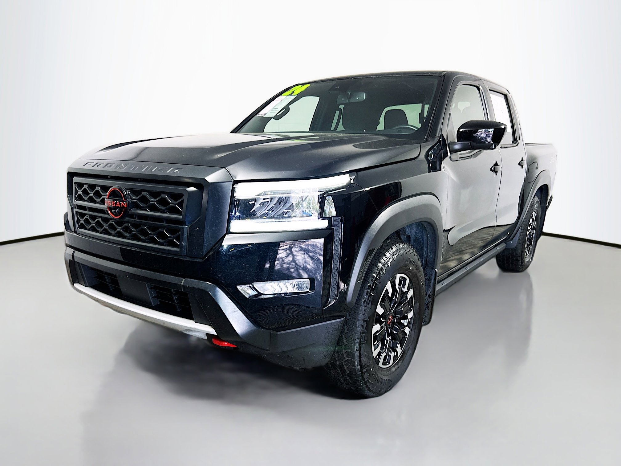 Used 2024 Nissan Frontier Pro-X w/ Pro Convenience Package image 10