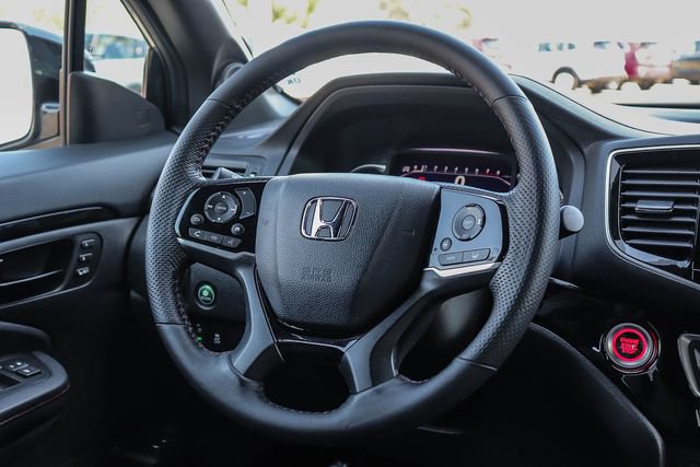 Used 2024 Honda Passport Black Edition image 16