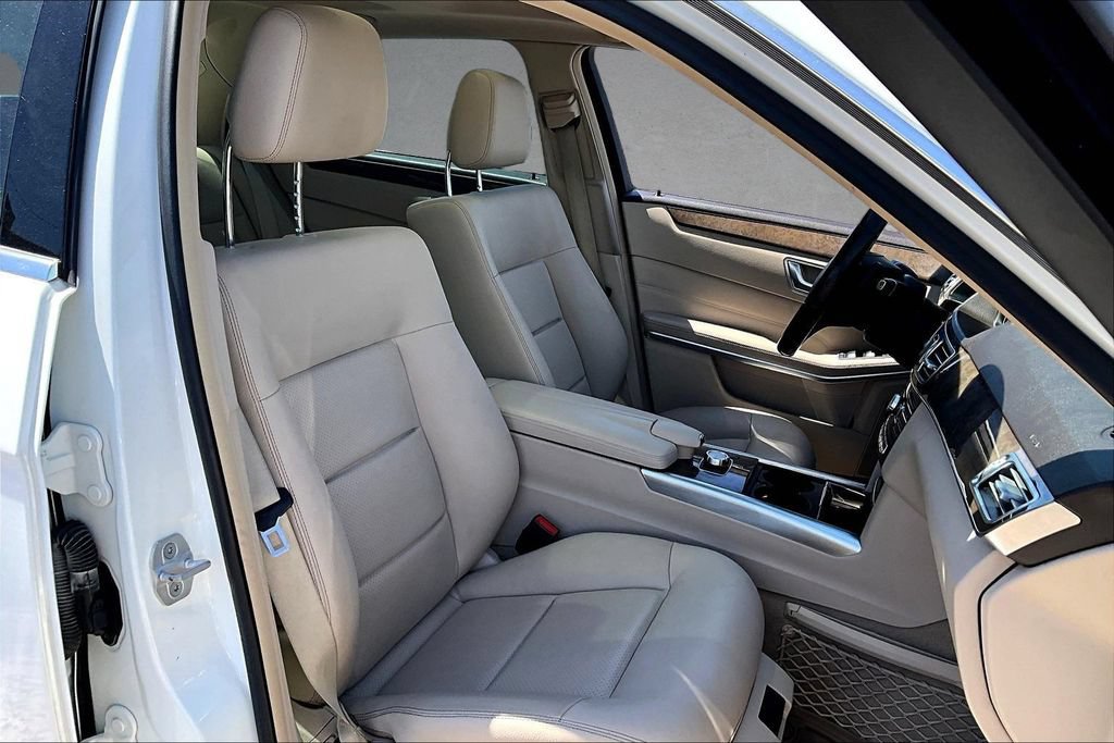 Used 2015 Mercedes-Benz E 350 4MATIC Sedan image 34
