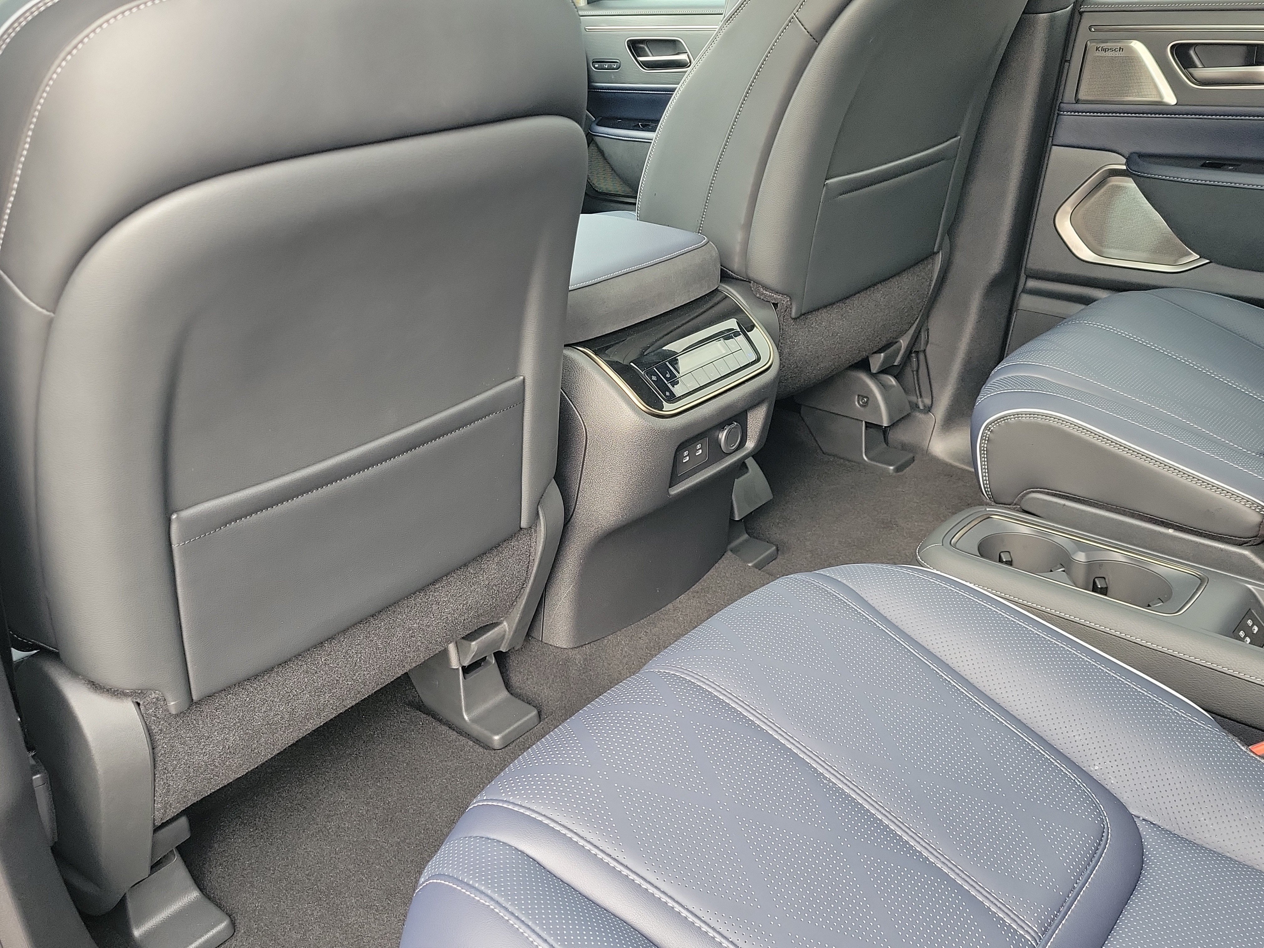 Certified 2026 INFINITI QX80 4WD w/ Sport Exterior Package image 44