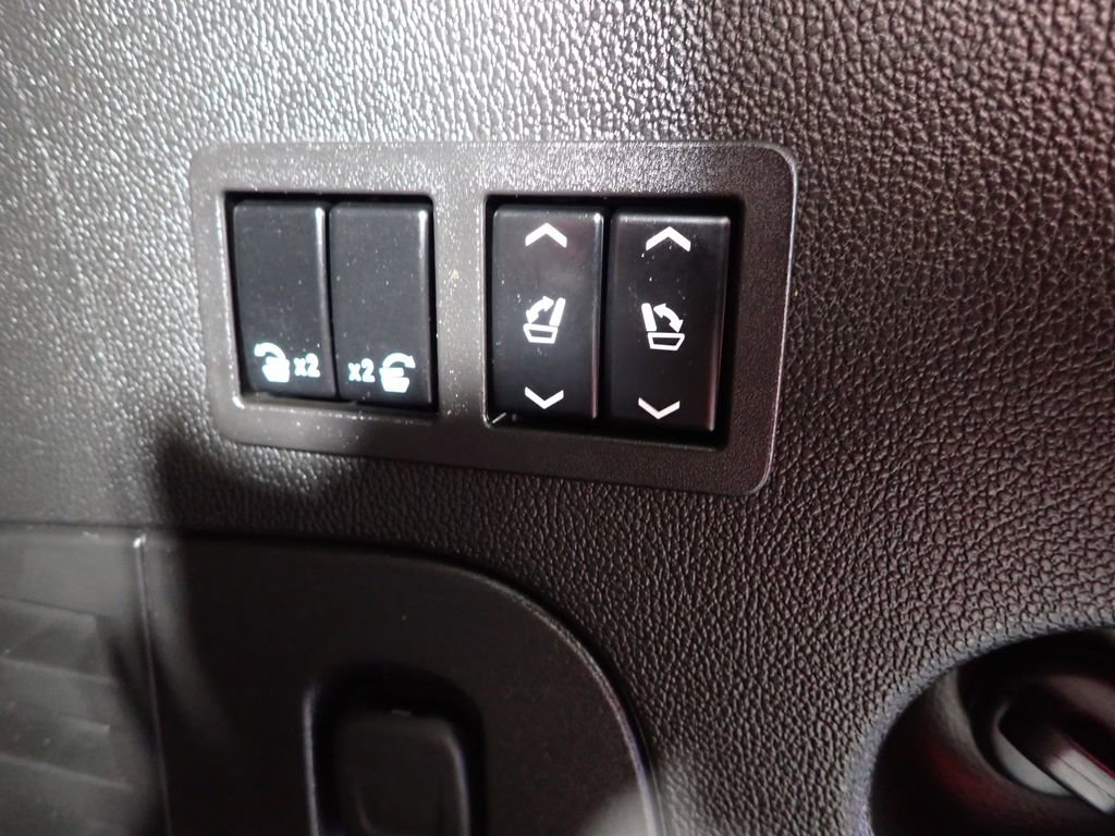 Used 2016 Cadillac Escalade Luxury image 20