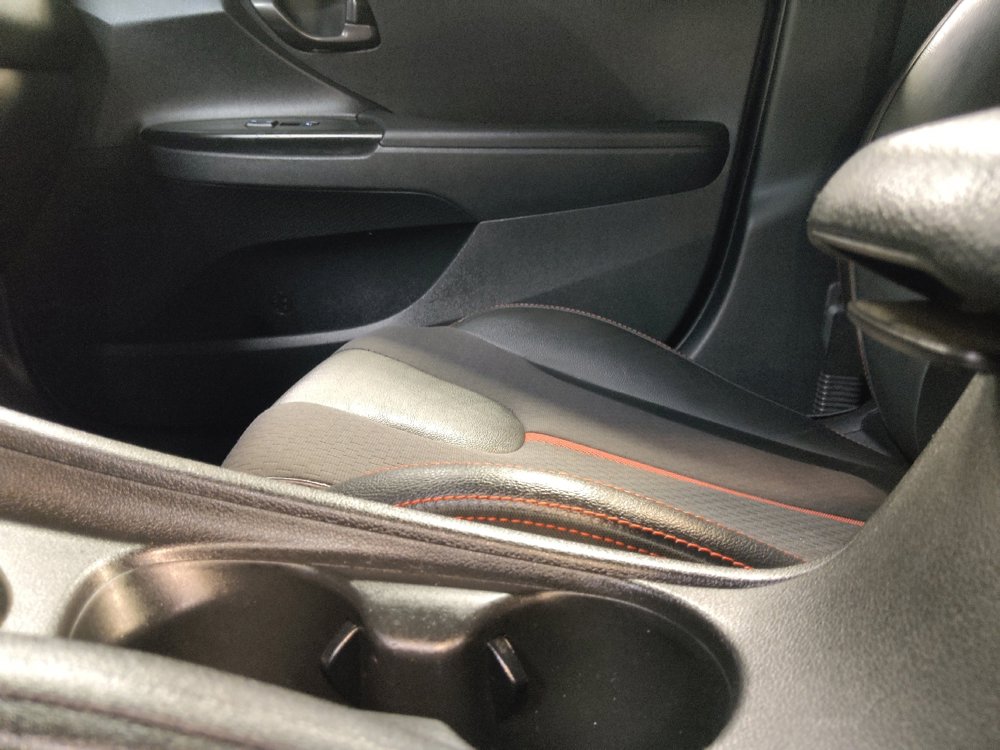 Used 2019 Hyundai Veloster Turbo FWD image 26