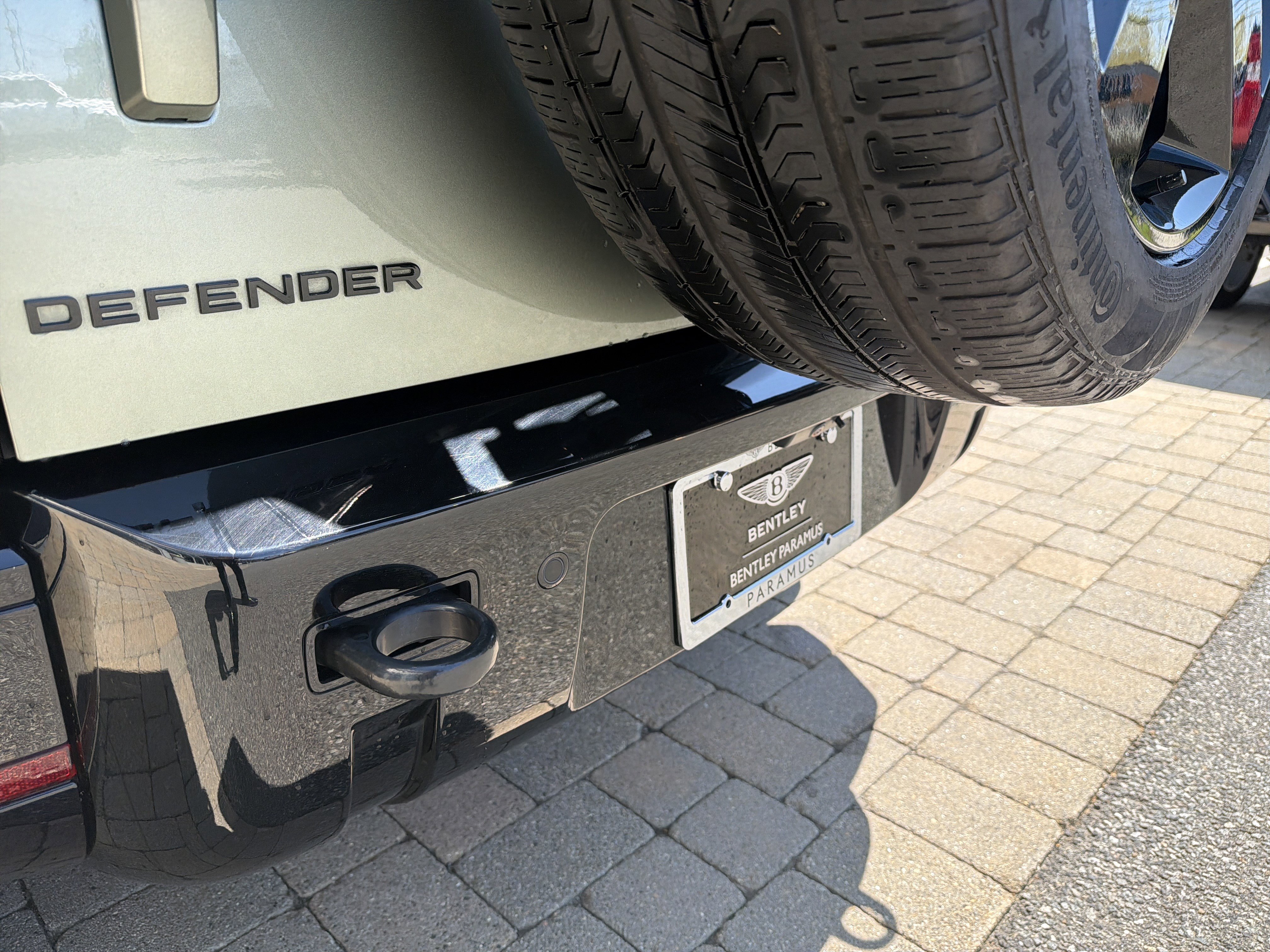 Used 2025 Land Rover Defender 110 X-Dynamic SE image 27