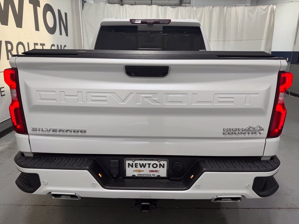 Used 2023 Chevrolet Silverado 1500 High Country w/ High Country Premium Package AWD/4WD image 36