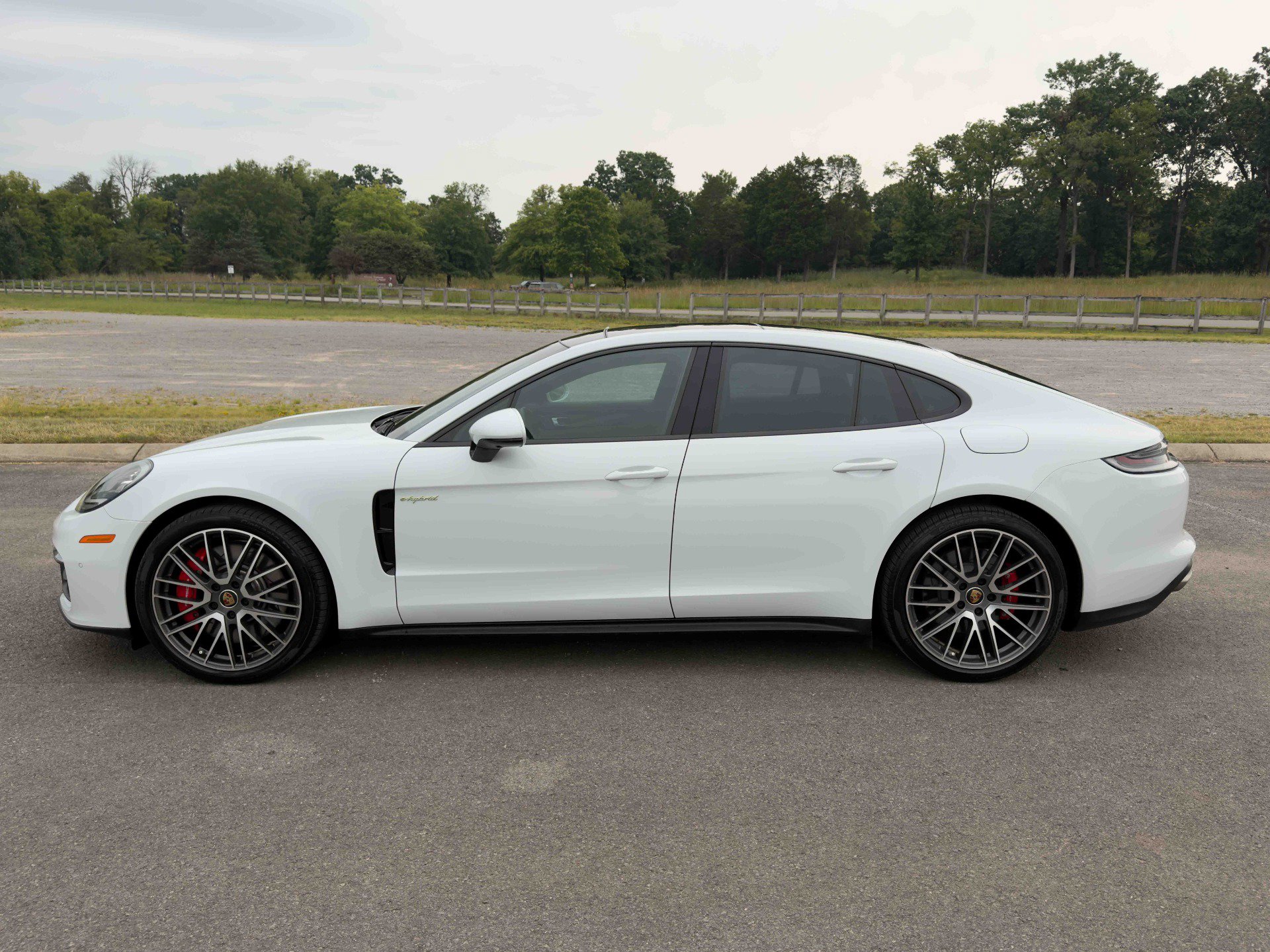 Used 2022 Porsche Panamera 4S AWD/4WD image 7