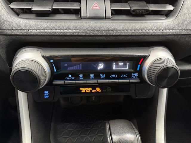 Used 2022 Toyota RAV4 LE FWD image 18