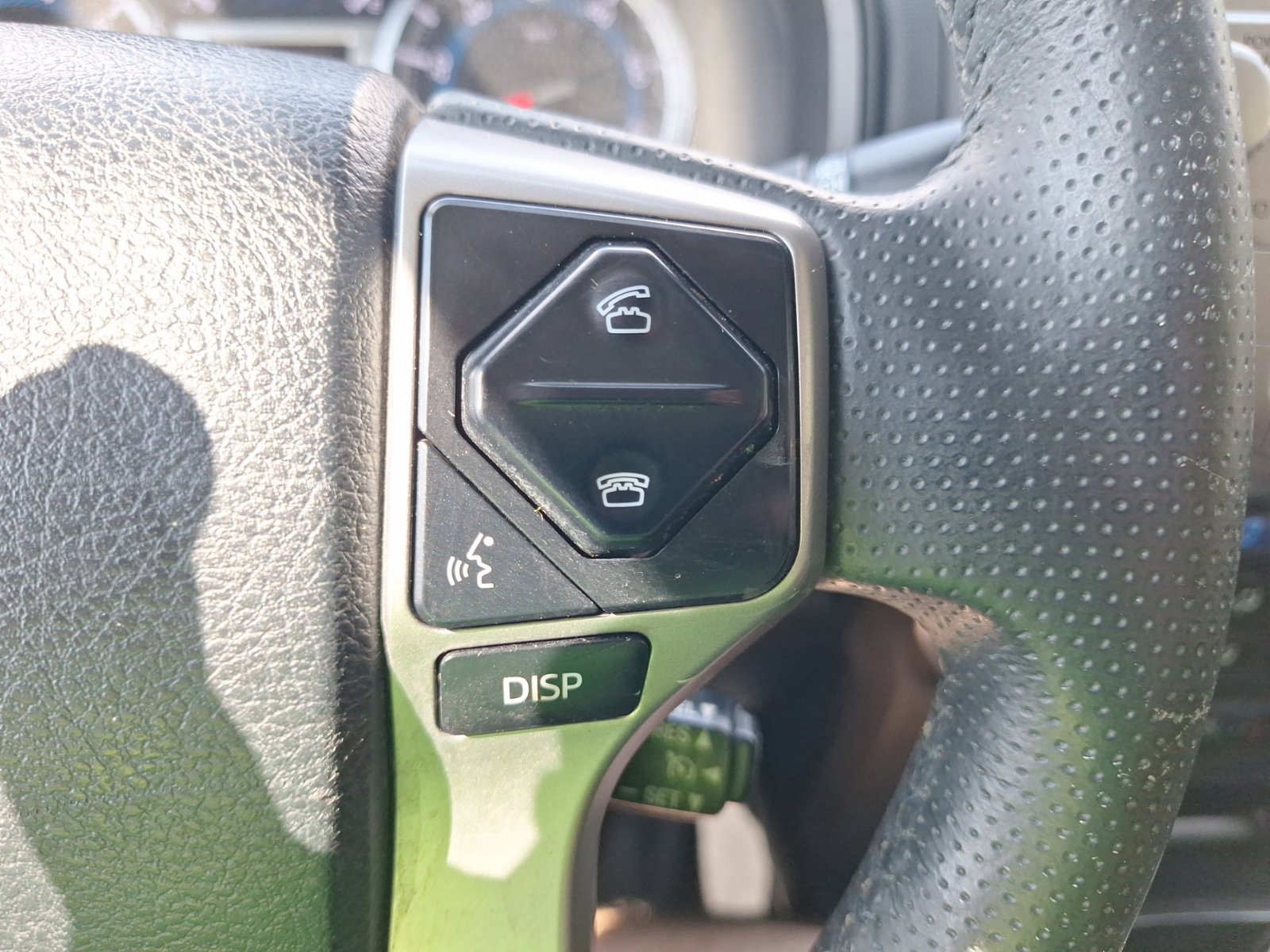 Used 2015 Toyota 4Runner Limited AWD/4WD image 19