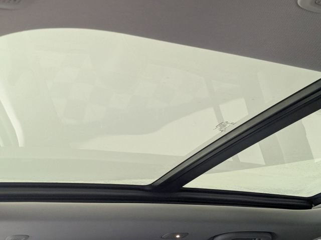 Used 2023 Jeep Grand Cherokee L Limited w/ Luxury Tech Group II image 13