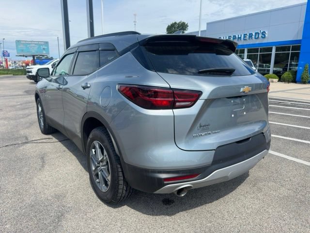 Used 2025 Chevrolet Blazer LT AWD/4WD image 17