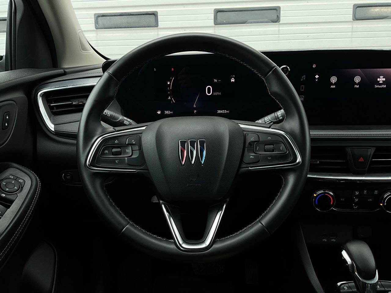 Used 2025 Buick Encore GX Preferred image 31