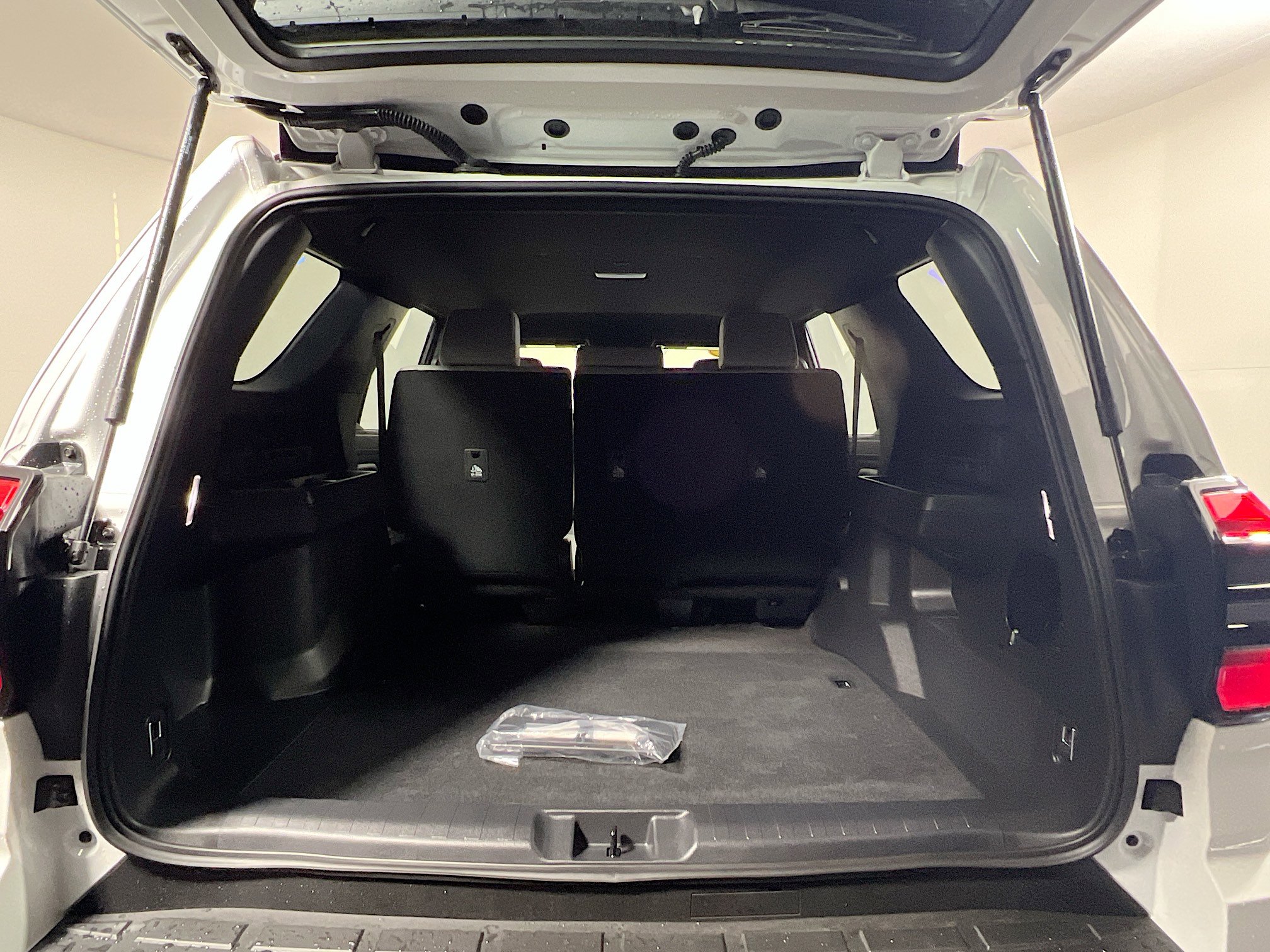 Used 2025 Toyota 4Runner SR5 image 34