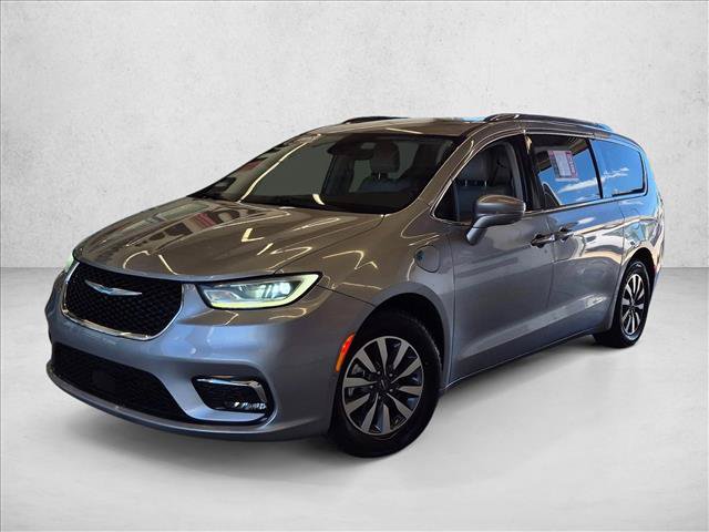 Used 2021 Chrysler Pacifica Touring-L w/ Uconnect Theater Family Group FWD image 9
