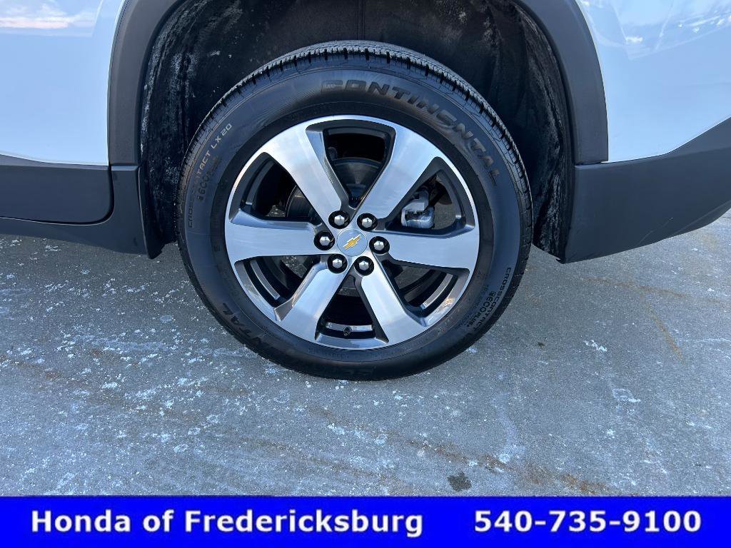 Used 2023 Chevrolet Traverse LT w/ LT Premium Package image 11