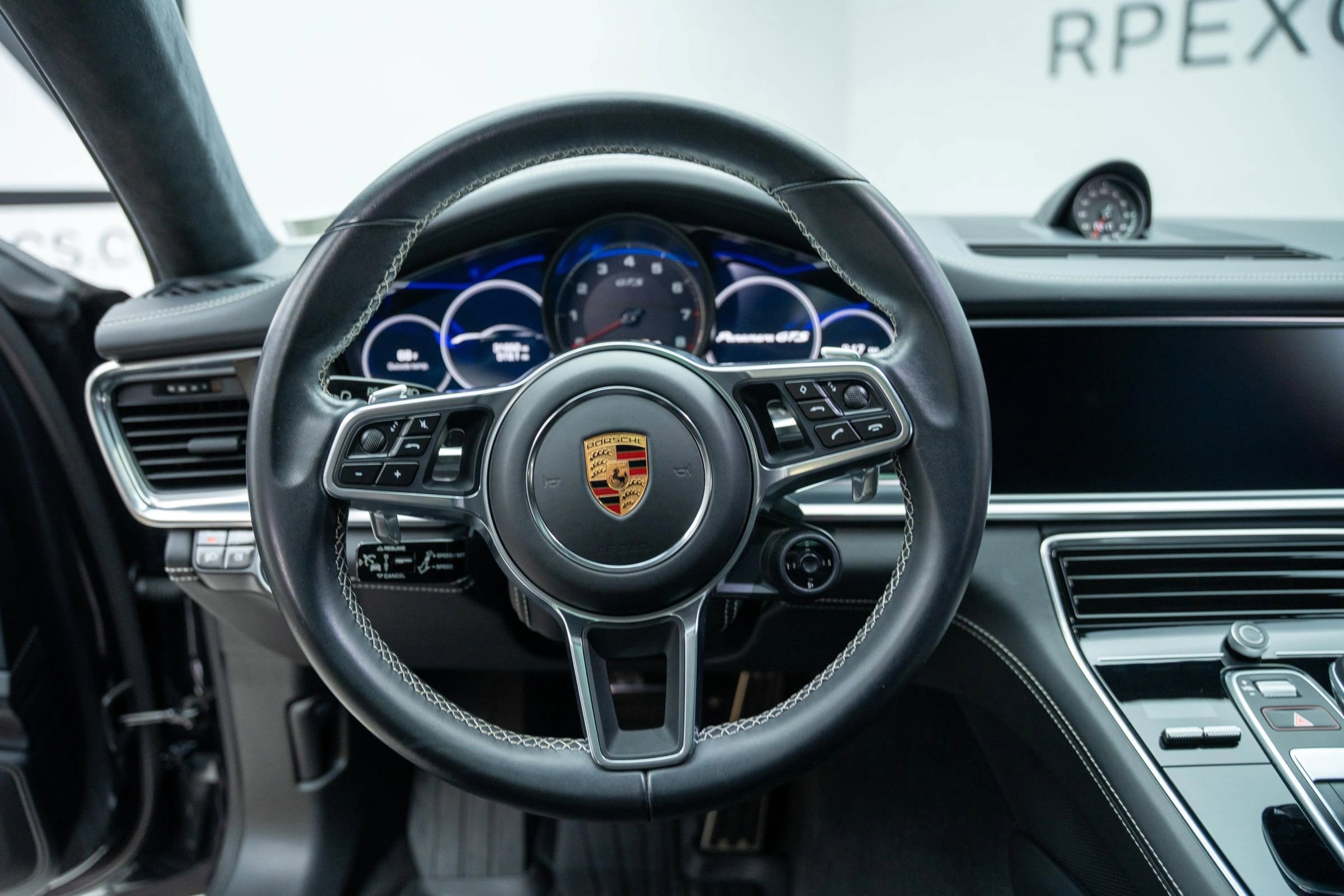 Used 2019 Porsche Panamera GTS image 37
