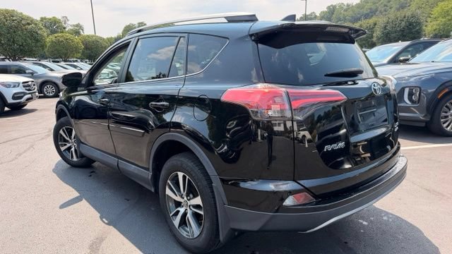 Used 2018 Toyota RAV4 XLE w/ Plus Extra Value Package AWD/4WD image 5