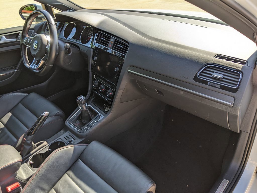 Used 2019 Volkswagen GTI SE w/ SE Experience Package image 20