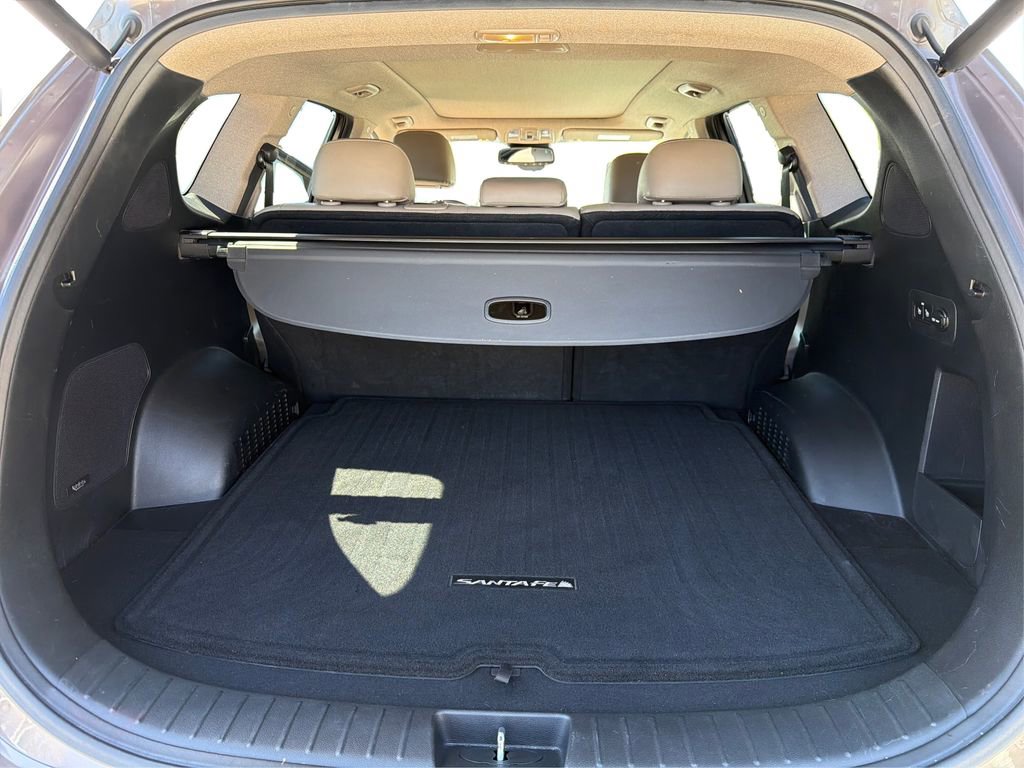 Used 2019 Hyundai Santa Fe FWD image 14