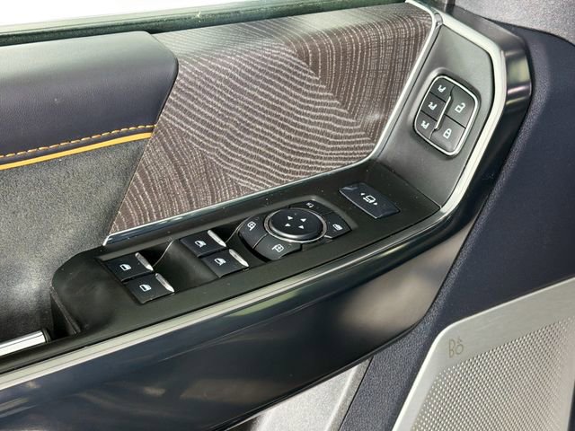 Used 2024 Ford F450 Platinum w/ Camper Package image 18