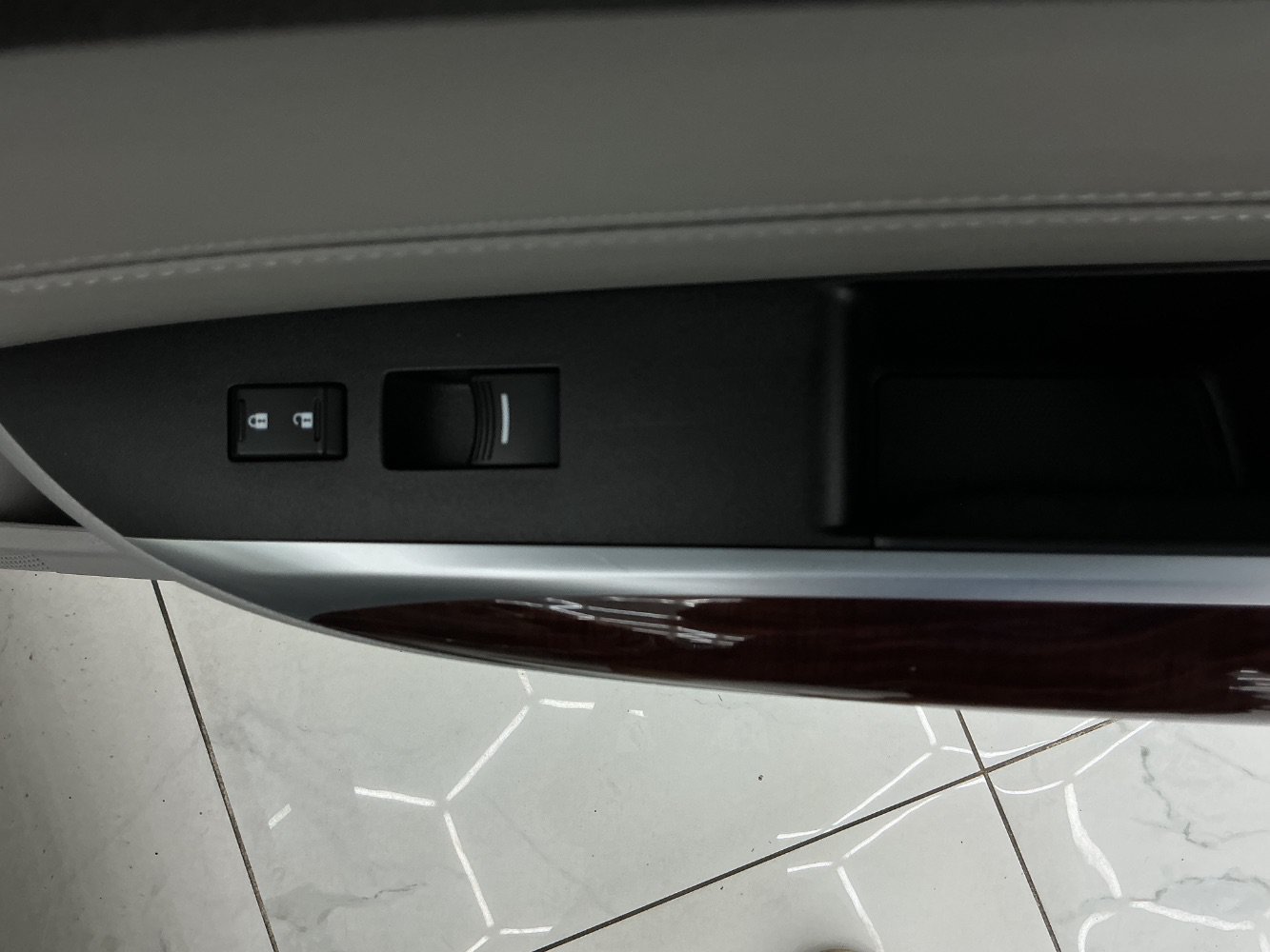 Used 2015 Acura TLX V6 FWD image 41