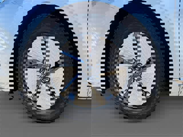 Certified 2022 Hyundai Ioniq SE image 9