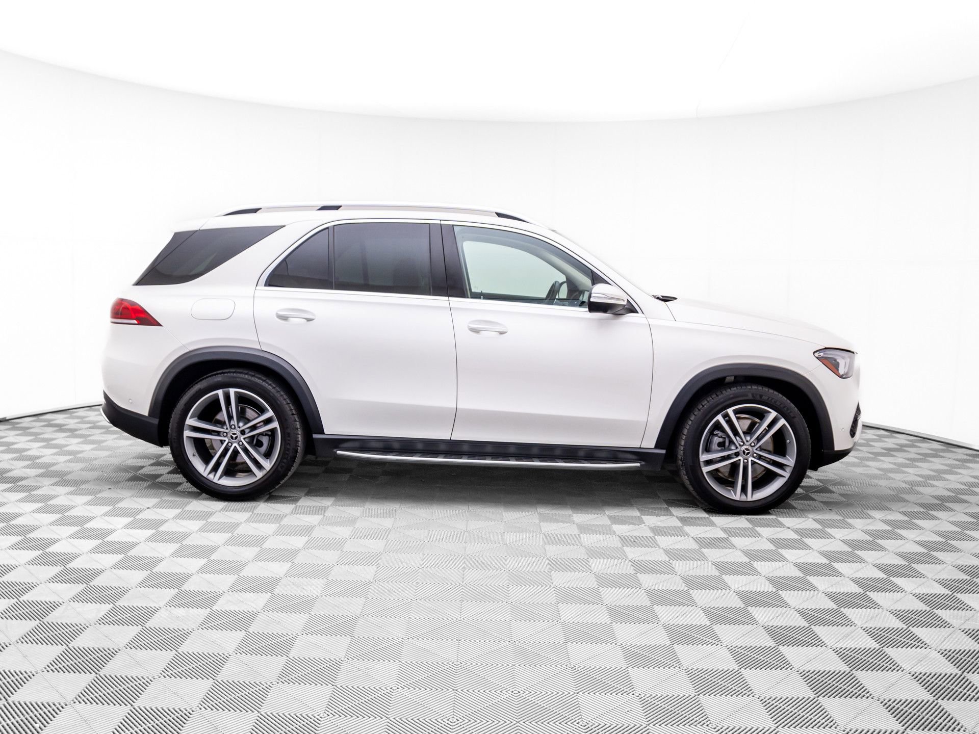 Certified 2022 Mercedes-Benz GLE 450 4MATIC image 6