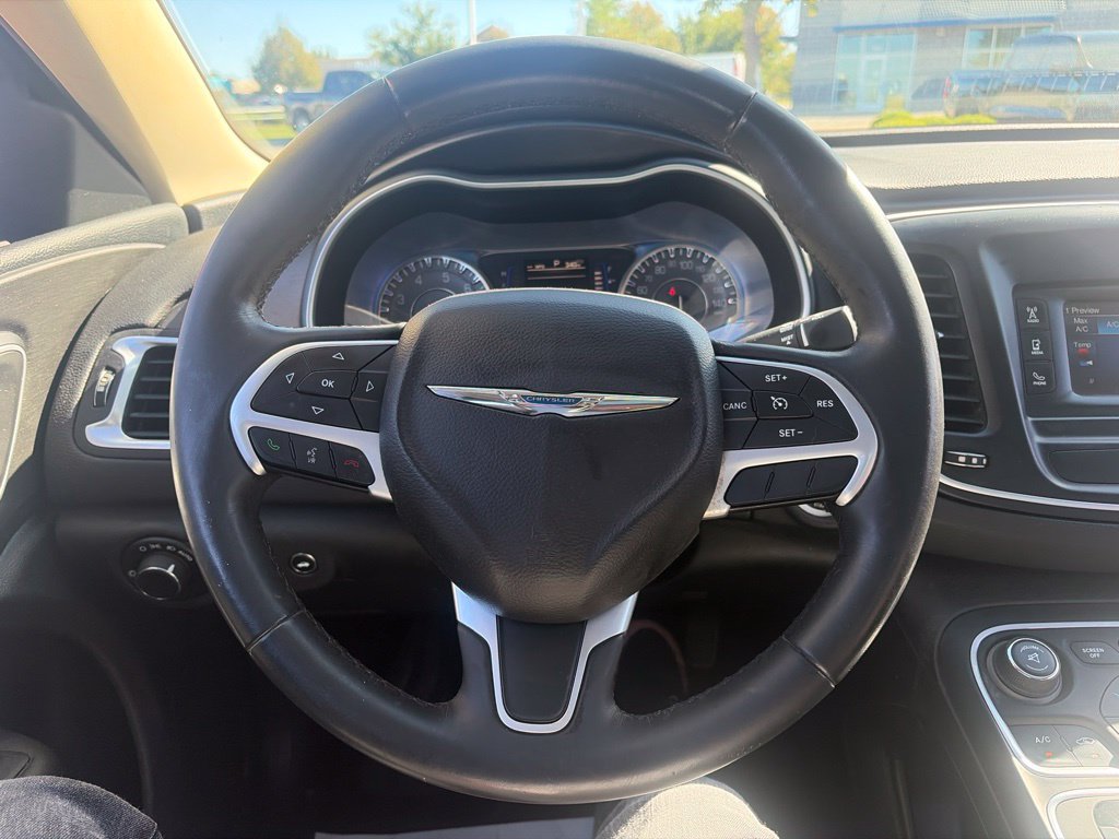 Used 2015 Chrysler 200 Limited w/ Convenience Group FWD image 19