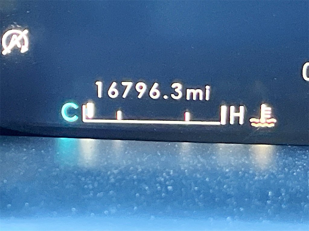 Used 2023 Lincoln Nautilus Reserve w/ Equipment Group 201A image 12