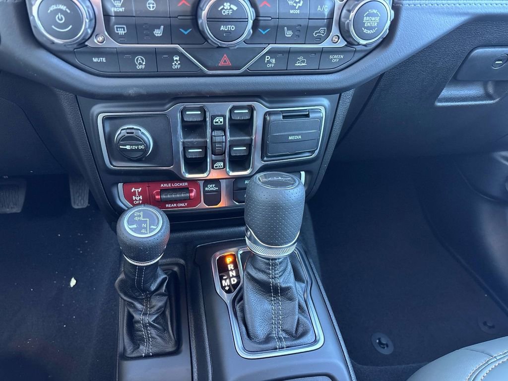 New 2026 Jeep Gladiator Mojave image 12