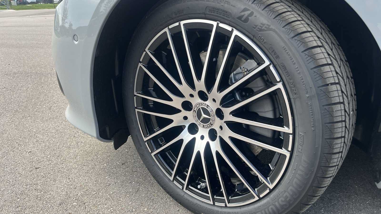 New 2026 Mercedes-Benz C 300 4MATIC Sedan image 24