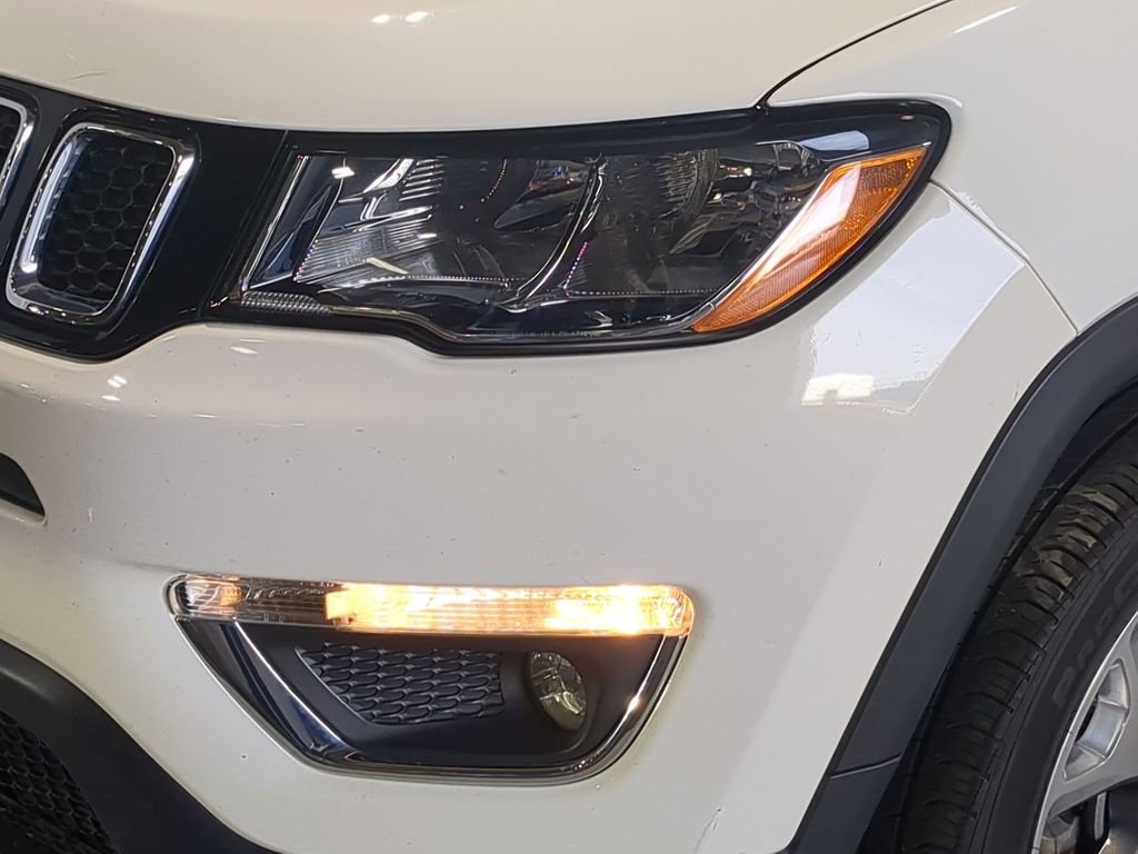 Used 2020 Jeep Compass Limited image 14