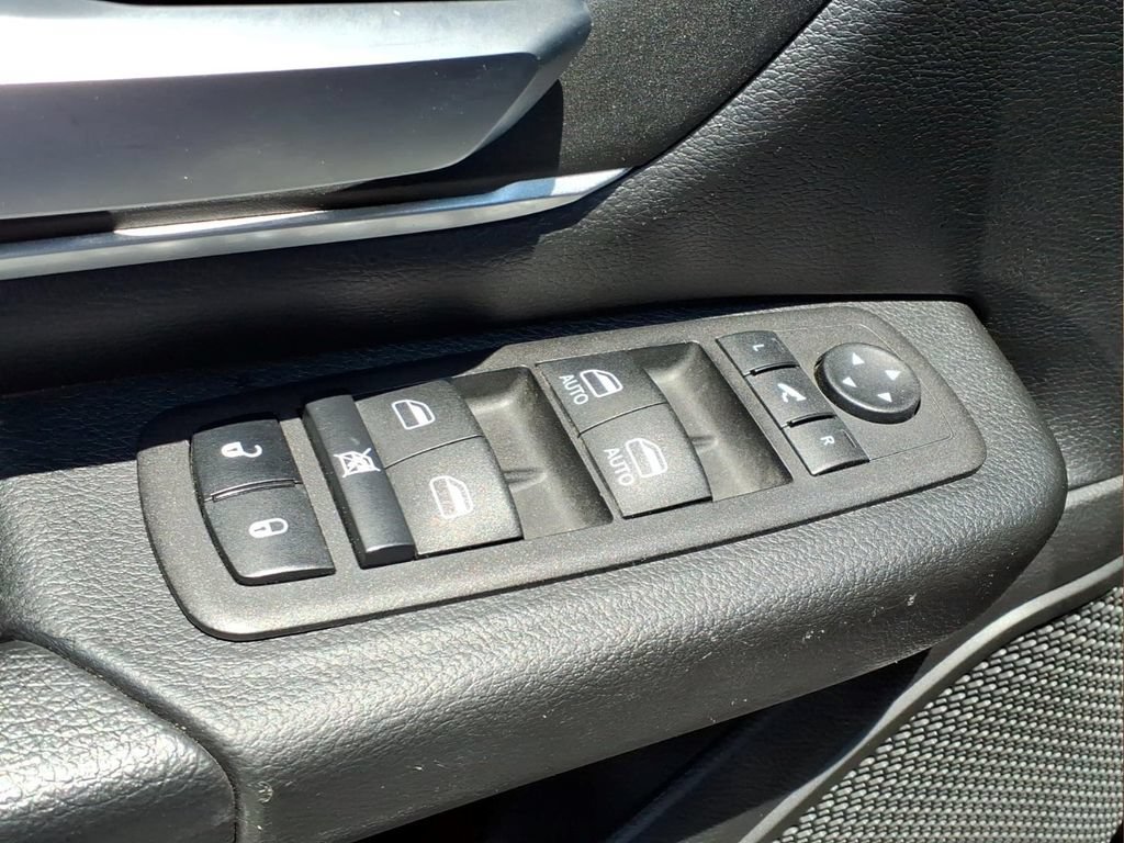 Used 2023 RAM 1500 Big Horn AWD/4WD image 20