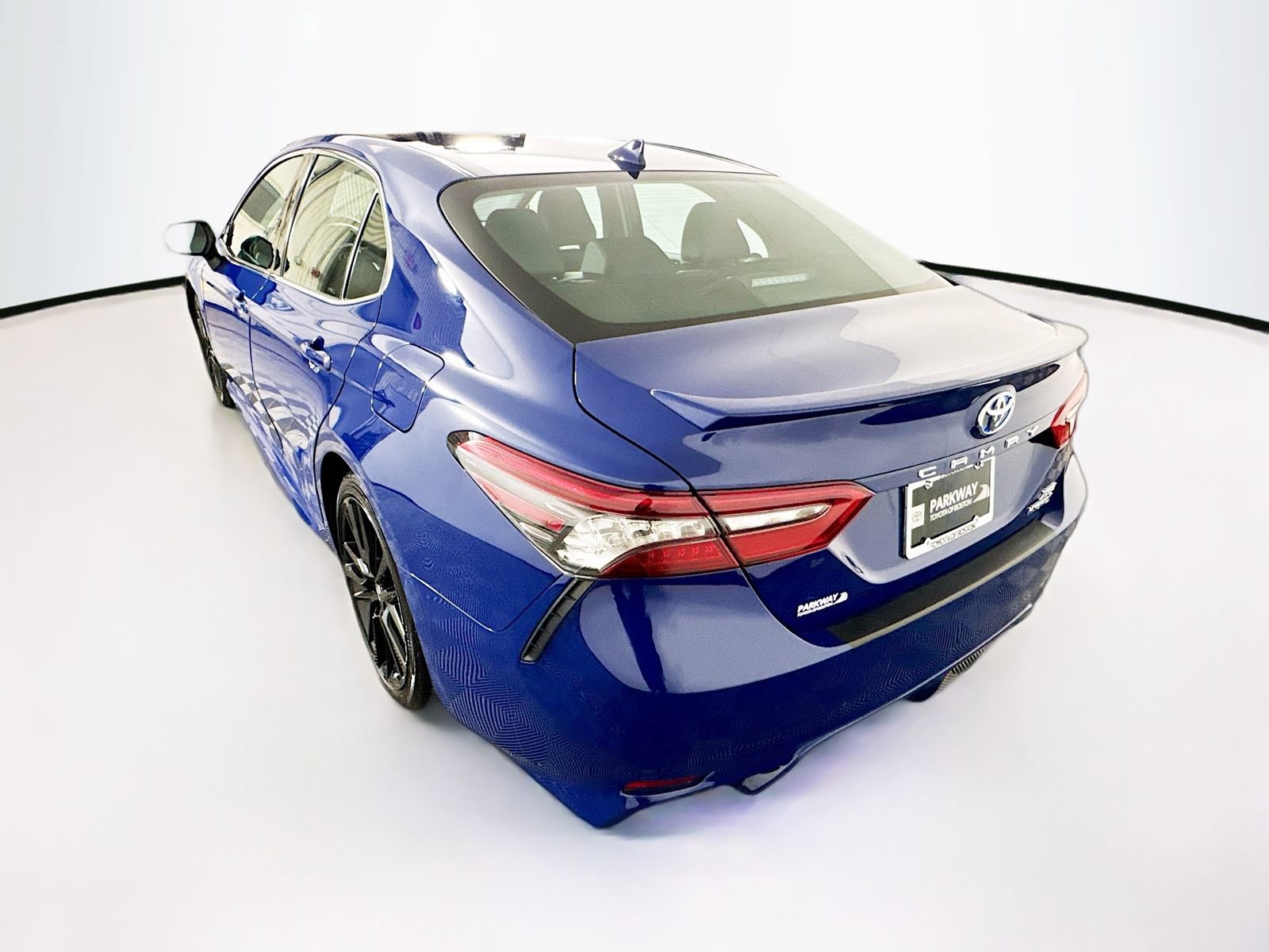 Used 2023 Toyota Camry XSE w/ Cold Weather Package FWD image 5