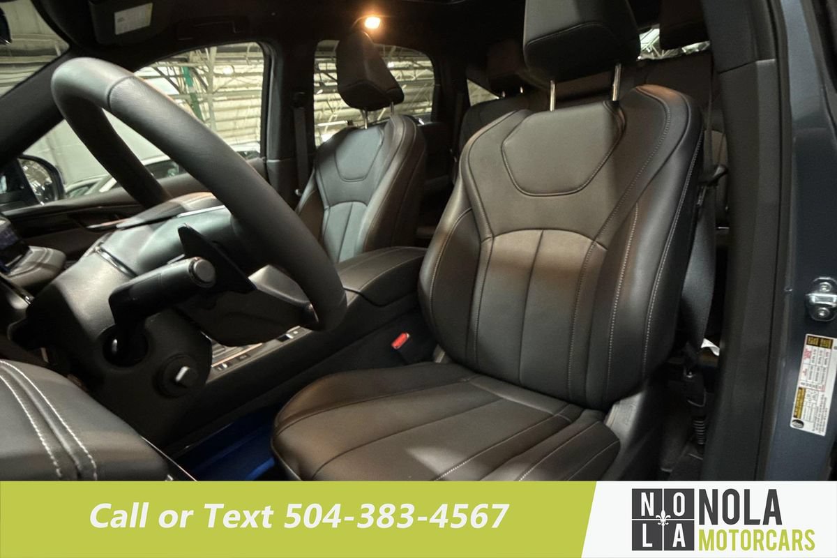 Used 2027 INFINITI QX65 Sport w/ Cargo Package AWD/4WD image 25