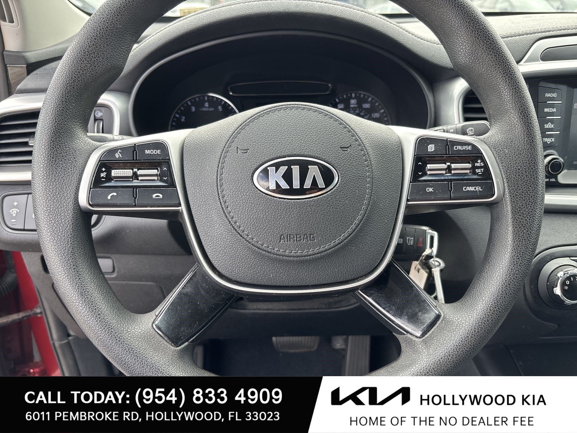 Used 2019 Kia Sorento FWD image 11