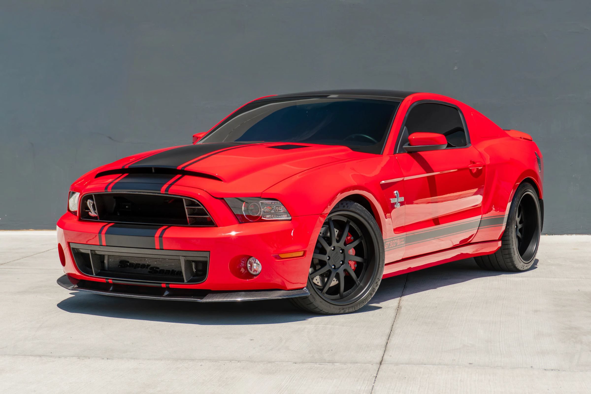 Used 2014 Ford Mustang Shelby GT500 w/ Equipment Group 821A RWD image 3
