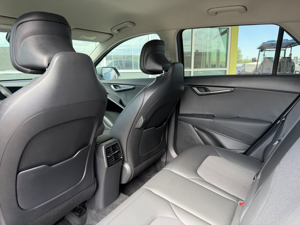 Used 2024 Kia Niro EX FWD image 33