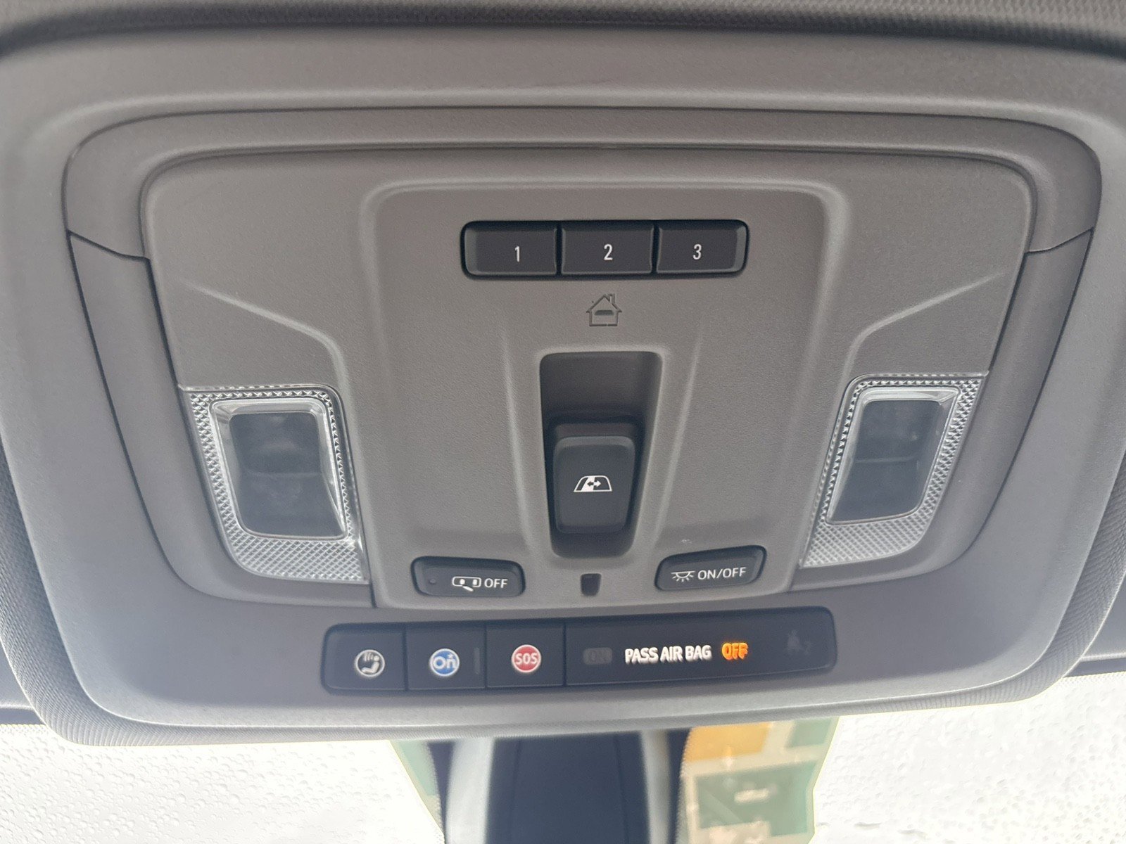 Used 2020 Chevrolet Silverado 1500 RST AWD/4WD image 36