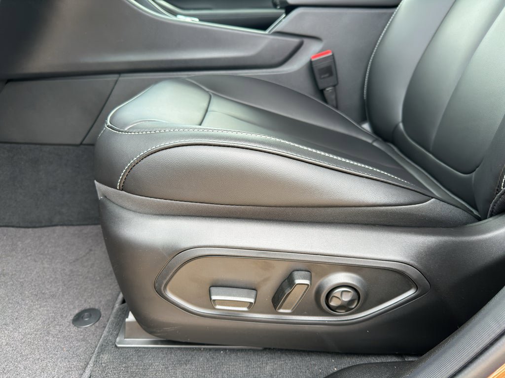 New 2026 Jeep Grand Cherokee Limited RWD image 11